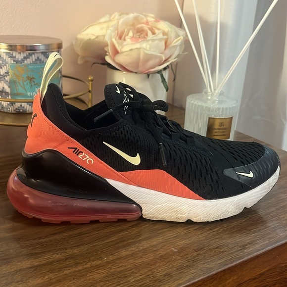 Nike Air 270 - Picture 6 of 8